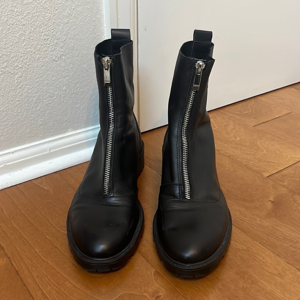 Zara black zip up boots